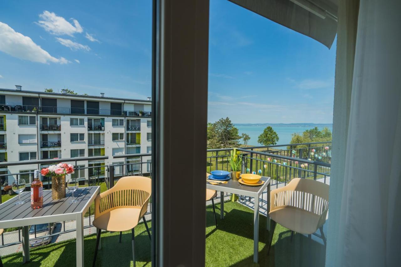 Mf Adriana Panorama Apartment Siófok Exteriör bild