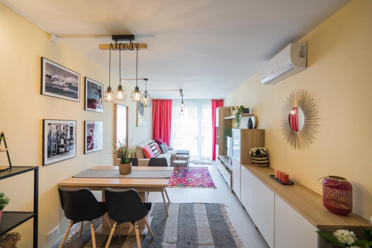 Mf Adriana Panorama Apartment Siófok Exteriör bild