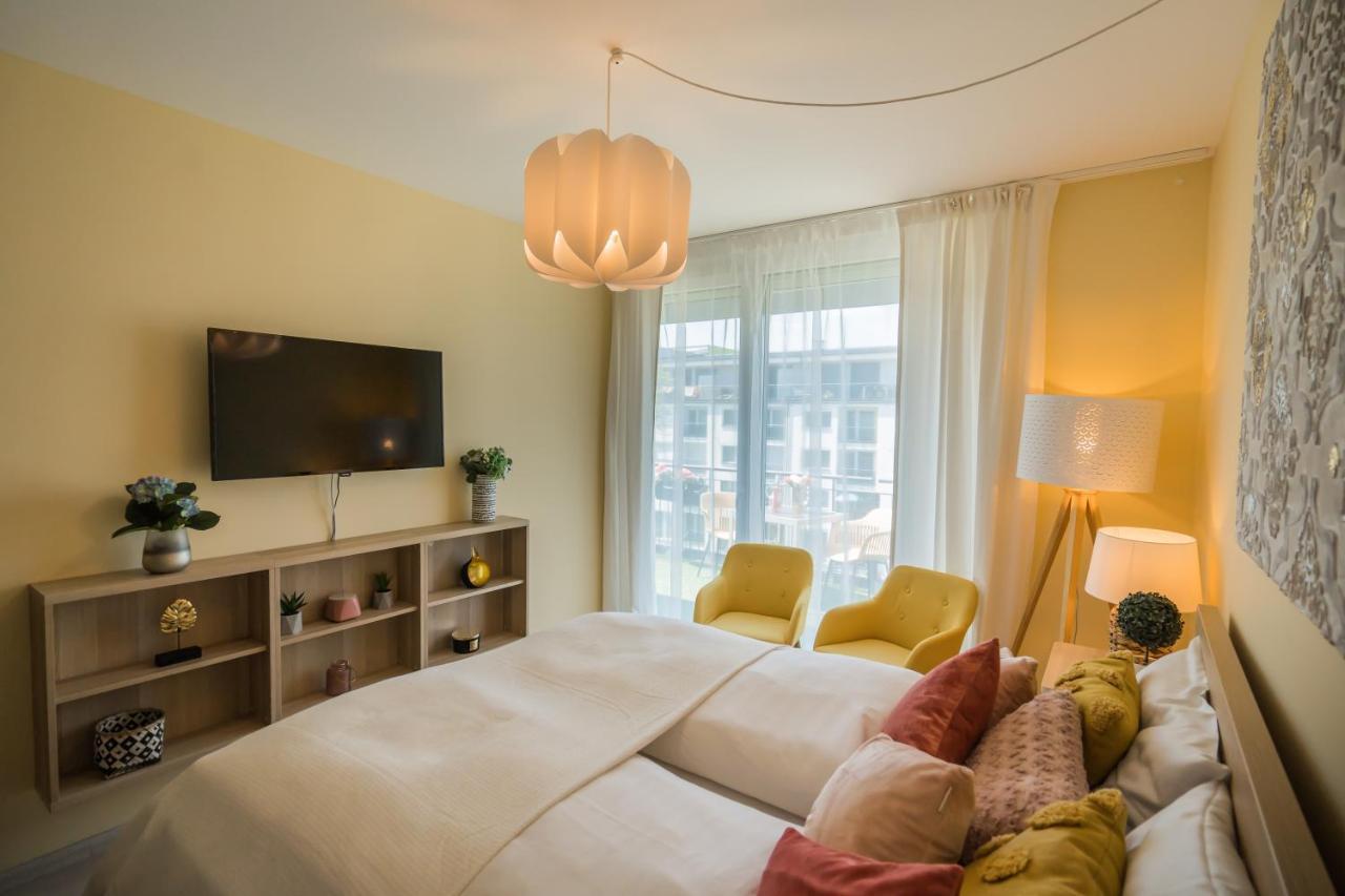 Mf Adriana Panorama Apartment Siófok Exteriör bild