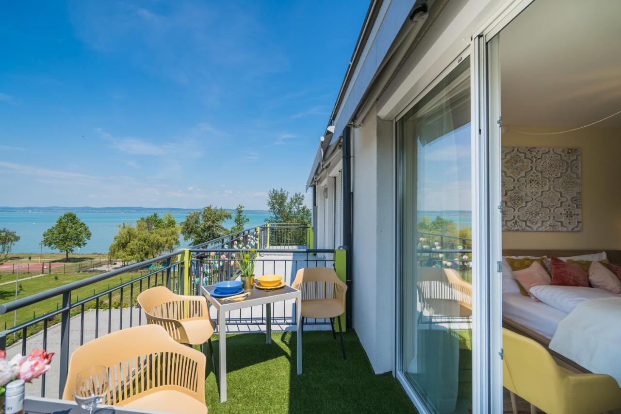 Mf Adriana Panorama Apartment Siófok Exteriör bild
