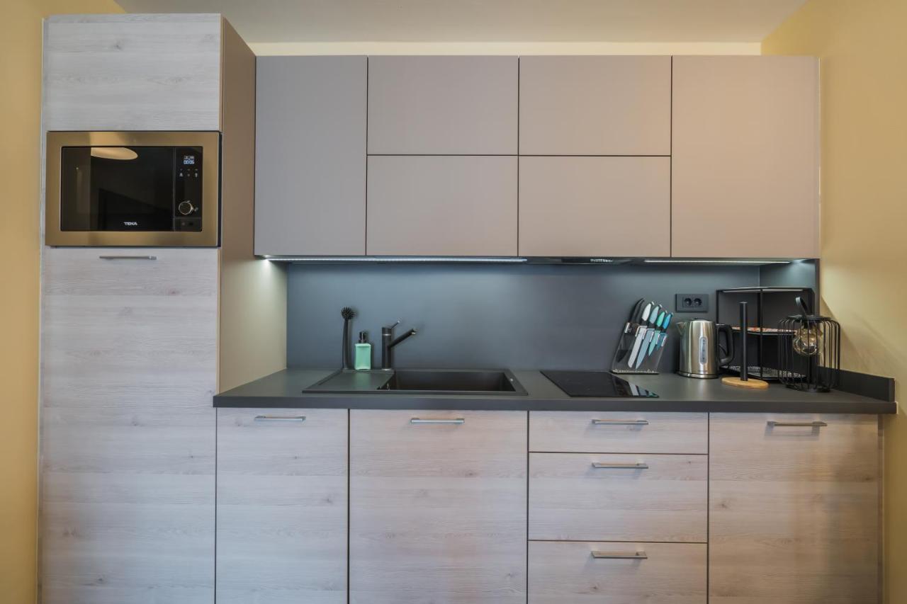 Mf Adriana Panorama Apartment Siófok Exteriör bild