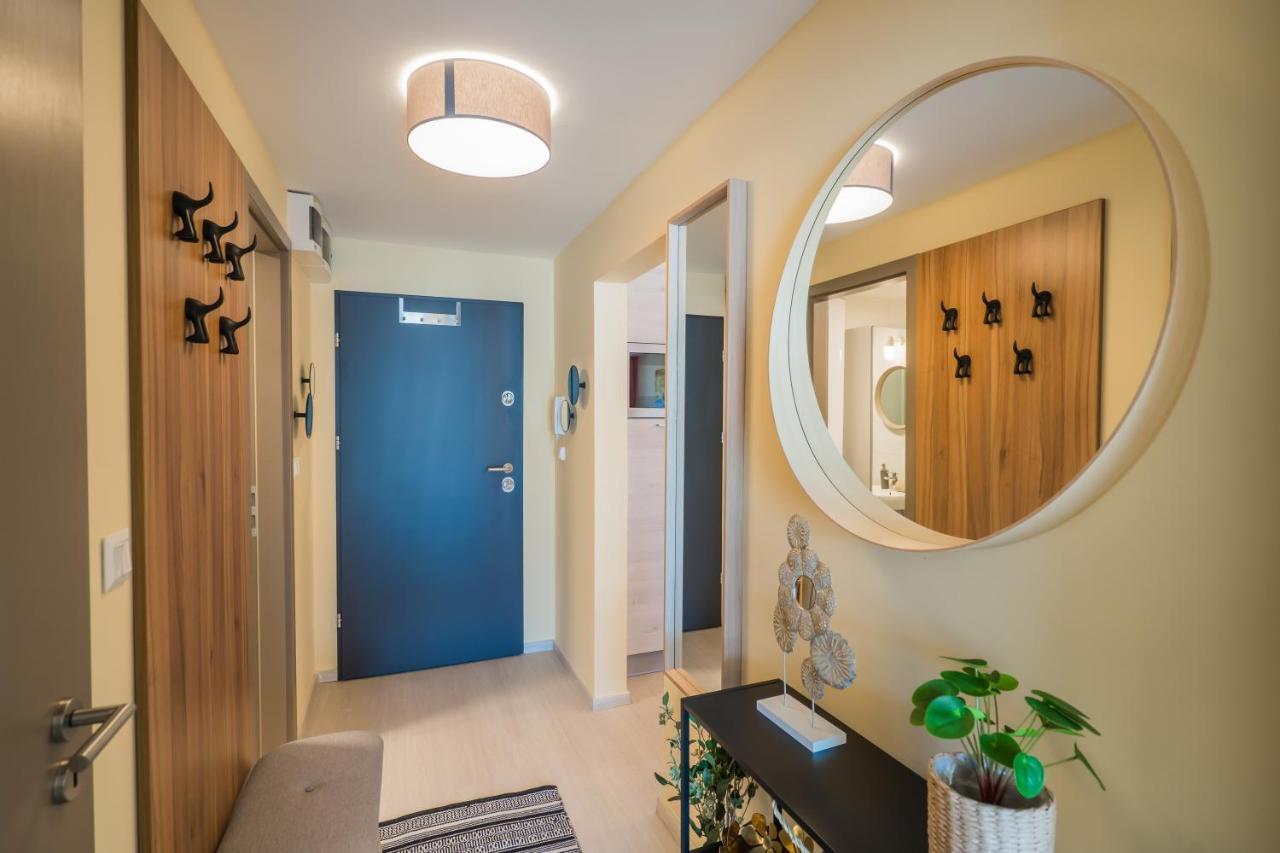 Mf Adriana Panorama Apartment Siófok Exteriör bild