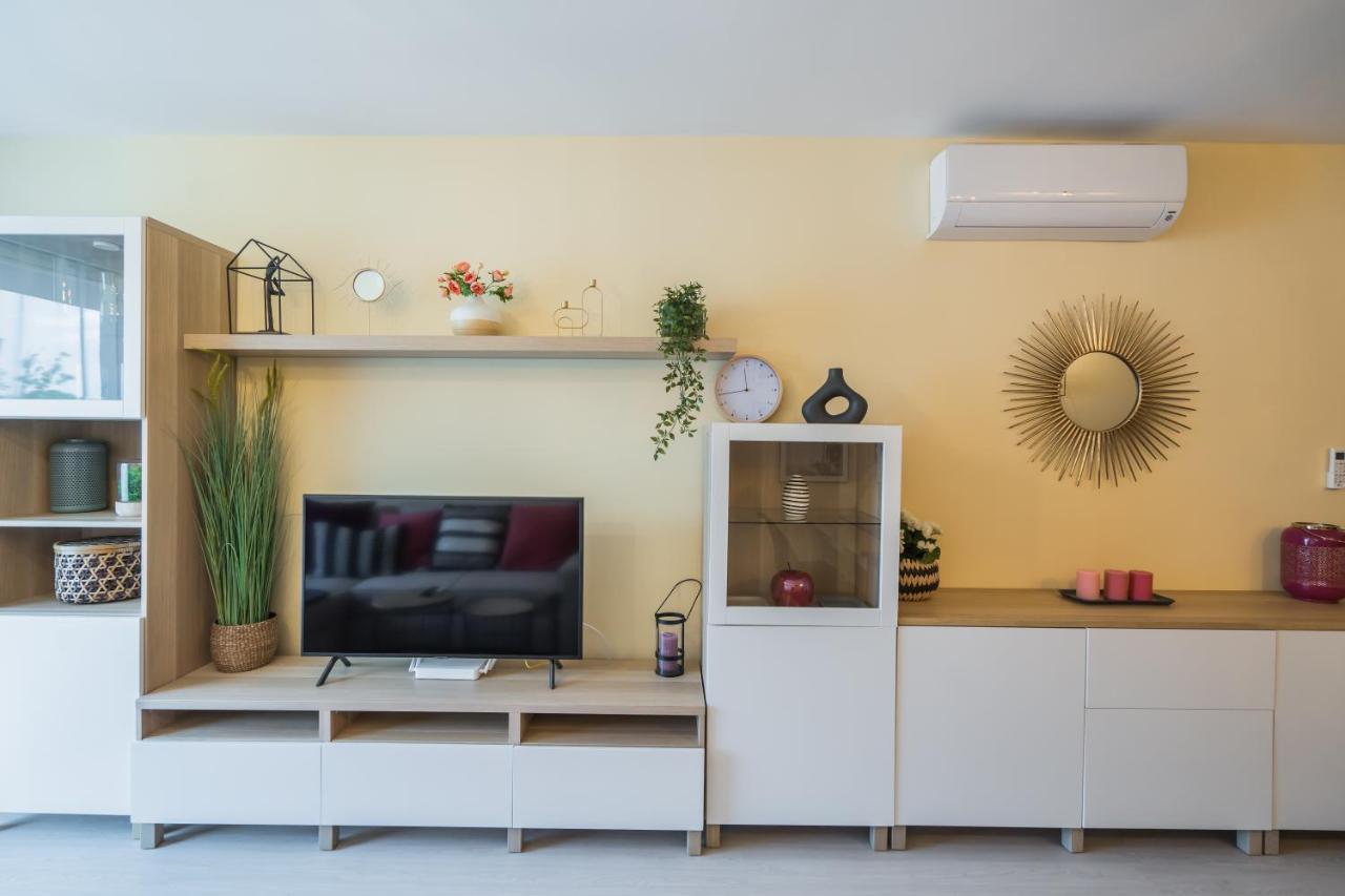 Mf Adriana Panorama Apartment Siófok Exteriör bild
