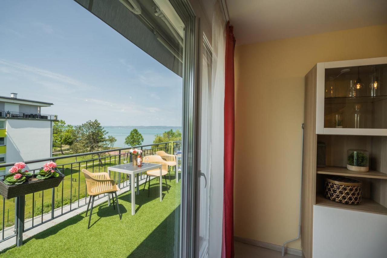 Mf Adriana Panorama Apartment Siófok Exteriör bild